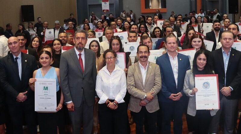 Jalisco reconoce la excelencia turística