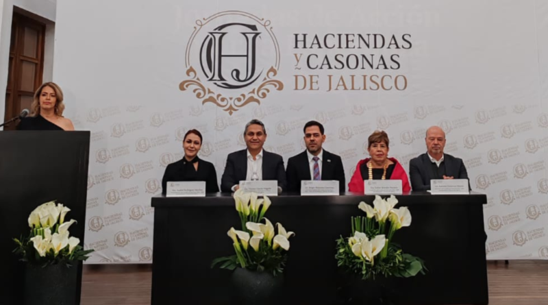 Esther Morales toma protesta en Haciendas y Casonas